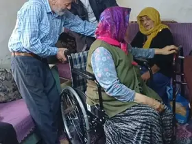 Emekli astsubaylardan tekerlekli sandalye desteği
