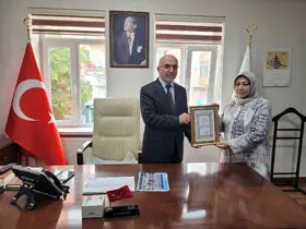Emekli ikramiyesinin tamamını müftülük binasının yapımına bağışladı
