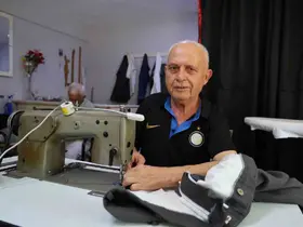 Emekliliğe alışmayınca 70 yaşından sonra dükkan açıp eski mesleğine geri döndü
