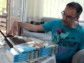 Engel tanımayan şair
