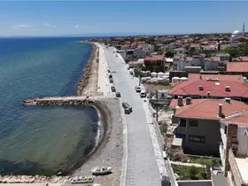 Eriklice Sahili yeni yüzüyle vatandaşların hizmetinde
