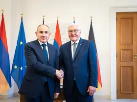 Ermenistan Başbakanı Paşinyan, Almanya Cumhurbaşkanı Steinmeier ile görüştü
