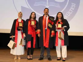ERÜ’de 208 genç avukat mezun oldu
