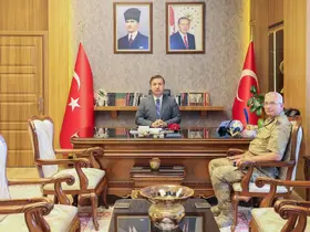 Erzincan Valisi Aydoğdu, İl Jandarma Komutanı Altundarak’ı kabul etti
