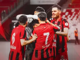 Erzincanspor, transfer tahtasını açarak yeni sezon öncesi lisans işlemlerini tamamladı
