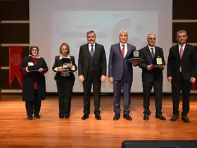 Erzurum’da 24 Kasım Öğretmenler Günü kutlaması
