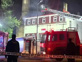 Erzurum’da Cami yangını korkuttu
