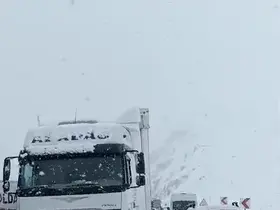 Erzurum’da ulaşıma kar engeli
