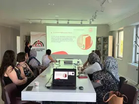 Eskişehir’de ADEM kursiyerlerine aile ve teknoloji eğitimi
