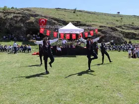 Eskişehir’de Bahar Şenliği ve Şalvar Gecesi coşkusu

