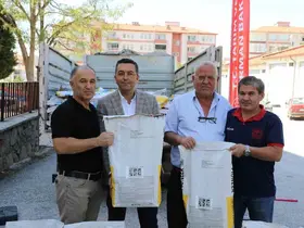 Eskişehir’de çiftçilere kanola tohumu desteği verildi
