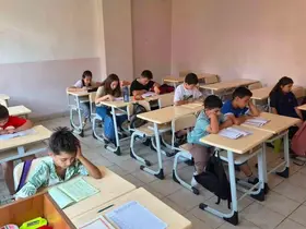 Eskişehir’de gençler yaz okulunda hem eğleniyor hem öğreniyor
