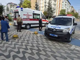 Eskişehir’de otomobilin çarptığı yaşlı kadın yaralandı
