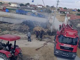 Eskişehir’de saman balyaları yandı
