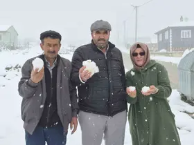 Eskişehir’in yüksek kesimdeki mahallesi kışa geri döndü
