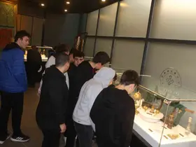 Eskişehirli gençler Mukaddes Emanetler Sergisi’ni ziyaret etti
