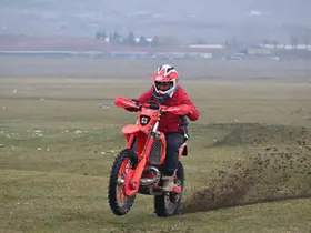 Eskişehirli motosikletçilerin pist talebi

