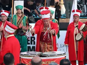 Eskişehirliler 15 Temmuz için tek yürek oldu, meydanda adım atacak yer kalmadı
