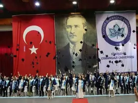 ESOGÜ Diş Hekimliği Fakültesi 2026 mezunlarını verdi
