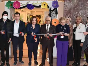 ESOGÜ Hastanesi’nde ’Sanat İyileştirir’ başlıklı sergi açıldı
