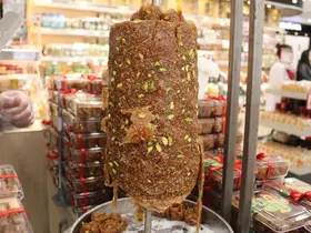 Et değil, tatlı döner
