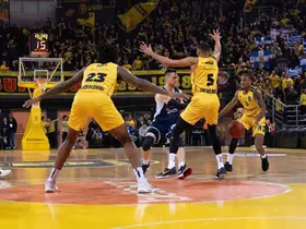 EuroCup: Aris: 76 - Bahçeşehir Koleji: 86
