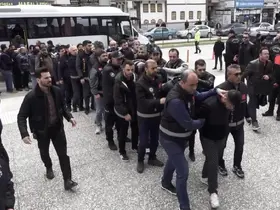 Ev satma vaadiyle dolandırıcılık yapan şebekenin çökertilmesiyle 21 kişi tutuklandı