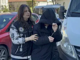 Evde uyuşturucuyla yakalanan kadın gözaltına alındı
