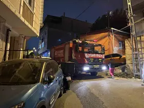 Eyüpsultan’da 3 katlı binanın bodrum katında yangın: 2’si çocuk 4 ağır yaralı
