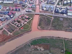 Fadlum Çayı Kızılırmak’a rengini verdi

