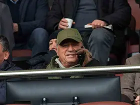 Fatih Terim, Sarıyer - Bodrum FK maçını tribünden izledi
