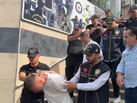 Fatih’te 2 kişinin hayatını kaybettiği silahlı kavgaya ilişkin gözaltına alınan 12 şüpheli adliyeye sevk edildi
