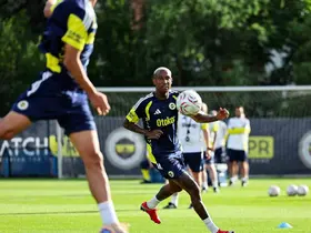 Fenerbahçe, günü iki antrenmanla tamamladı
