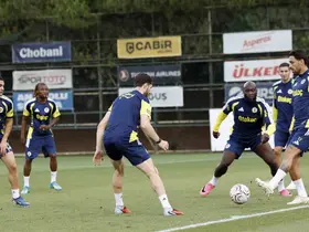 Fenerbahçe, Samsunspor maçı hazırlıklarını sürdürdü
