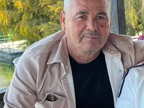 Finike’de elektrik direğine çarpan motosikletli hayatını kaybetti
