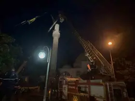 Fırtınada zarar gören minarede çalışma başlatıldı
