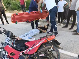 Forklifte çarpan motosiklet sürücüsü yaralandı
