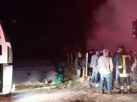 Garajdaki araç ve evde çıkan yangın korkuttu