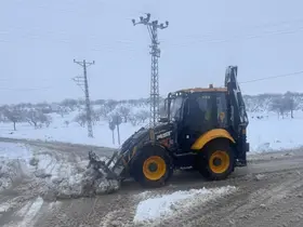 Gaziantep Büyükşehir’den köy yollarında yoğun karla mücadele
