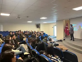 Gaziantep Kolej Vakfı Özel Liseleri öğrencileri Ankara ve İstanbul’u mercek altına aldı
