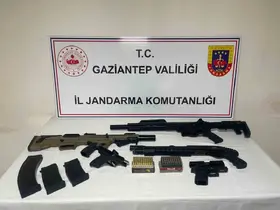 Gaziantep’te 23 adet ruhsatsız silah ele geçirildi: 19 gözaltı
