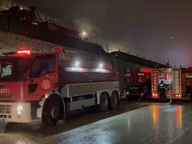 Gaziantep’te mobilya fabrikası yangını kontrol altına alındı
