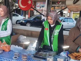 Gazze için hayır çarşısı kurdular
