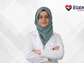 Gebe okulunda bilinçlenen anne doğumda çok daha güçlü ve sakin oluyor
