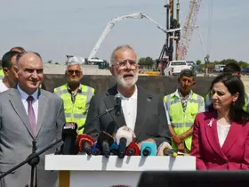 Gediz Köprülü Kavşağı’nda çalışmalar hızla sürüyor

