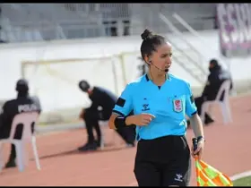 Genç hakem Hümeyra Seven İstanbul yolunda
