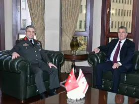 Genelkurmay Başkanı Bayraktaroğlu, KKTC Başbakanı Üstel ile görüştü