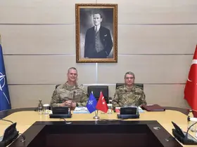 Genelkurmay Başkanı Bayraktaroğlu, NATO Avrupa Müttefik Yüksek Komutanı Grynkewich ile görüştü
