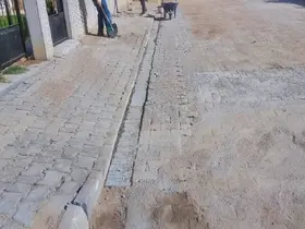 Germencik’te yol yenileme çalışmaları sürüyor
