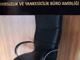 Girdiği iş yerinden koltuk çaldı
